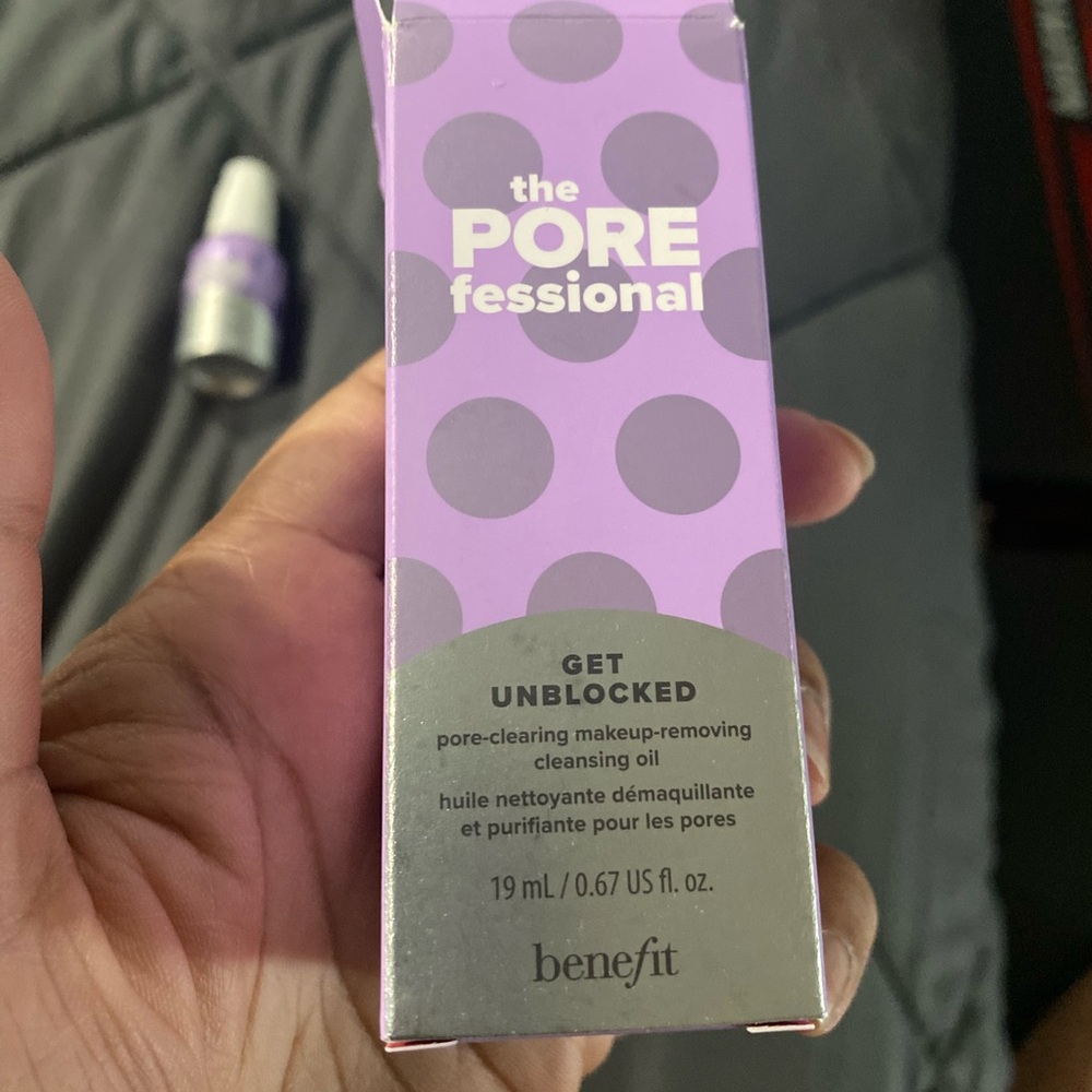 SOLD - FREE with any purchase | benefit cleansing oil